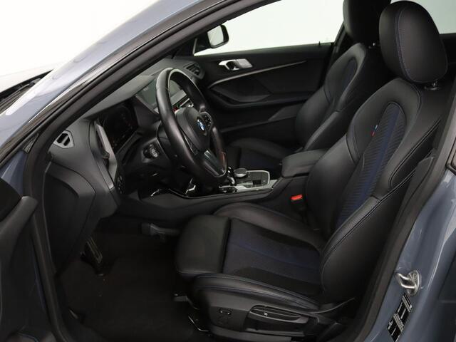 BMW 2-SERIE Gran Coupé 218i M Sport | Stoelverwarming | Adaptive cruise | Carplay | Trekhaak | Sportstoelen | DAB | Half leder | Live Cockpit | Climate control