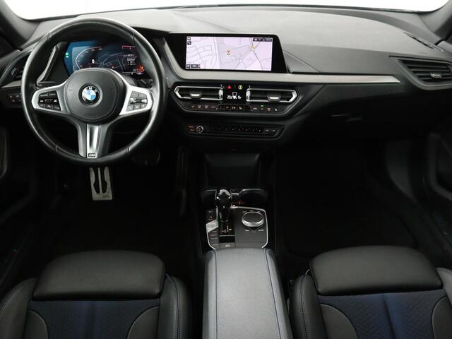 BMW 2-SERIE Gran Coupé 218i M Sport | Stoelverwarming | Adaptive cruise | Carplay | Trekhaak | Sportstoelen | DAB | Half leder | Live Cockpit | Climate control