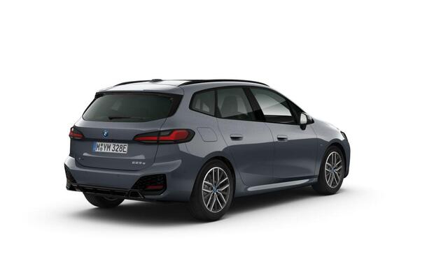 BMW 2-SERIE 225e xDrive Active Tourer | M Sportpakket | Premium Pack | Comfort Pack | Travel Pack
