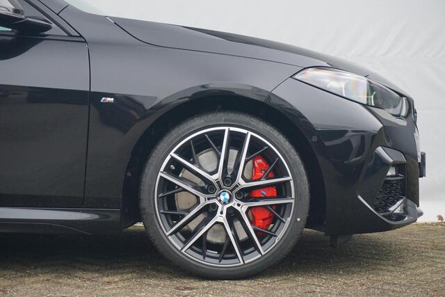 BMW 2-SERIE Gran Coupé 218i | Model M Sport | M Sportpakket Pro | Equipment Pack | Comfort Pack | Travel Pack