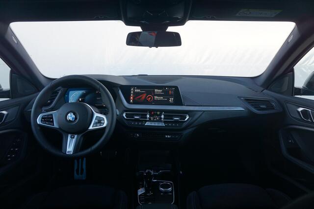 BMW 2-SERIE Gran Coupé 218i | Model M Sport | M Sportpakket Pro | Equipment Pack | Comfort Pack | Travel Pack