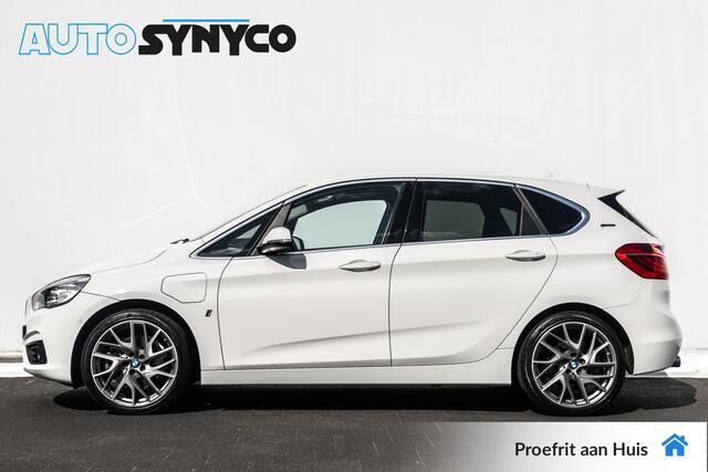 BMW 2-SERIE Active Tourer 225xe Plug-In Hybrid High Executive I Panoramadak I Leder I 19 inch LMV | Getint Glas