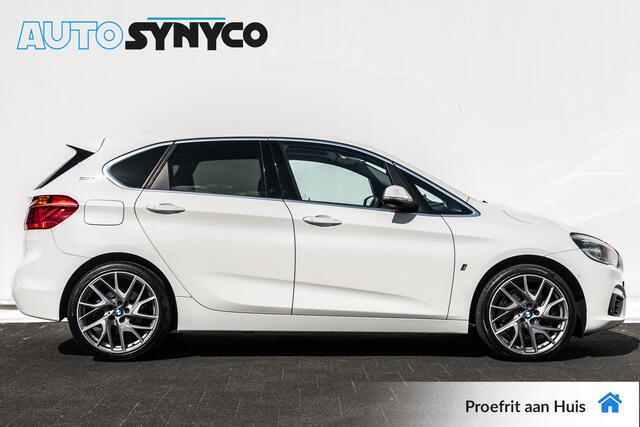 BMW 2-SERIE Active Tourer 225xe Plug-In Hybrid High Executive I Panoramadak I Leder I 19 inch LMV | Getint Glas