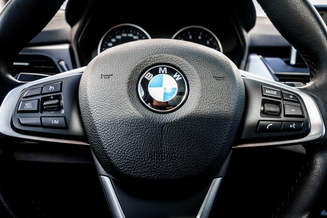 BMW 2-SERIE Active Tourer 225xe Plug-In Hybrid High Executive I Panoramadak I Leder I 19 inch LMV | Getint Glas