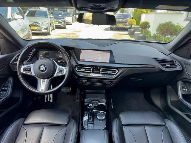BMW 2-SERIE Gran Coupé 218i AUT7 M- SPORT AERODYNAMICA EXE PANODAK LEDER NAVI CAMERA DIGI-DASH LED 19 INCH-LMV PDC