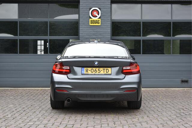BMW 2-SERIE Coupé 218i M Sport Automaat
