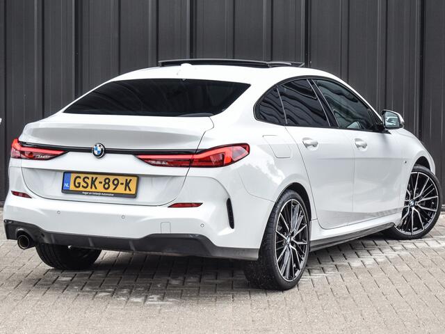 BMW 2-SERIE Gran Coupé 218i M-SPORT | SCHUIF -/- KANTELDAK | ACTIVE CRUISE | AMBIANCE SFEER VERLICHTING | HARMAN KARDON AUDIO