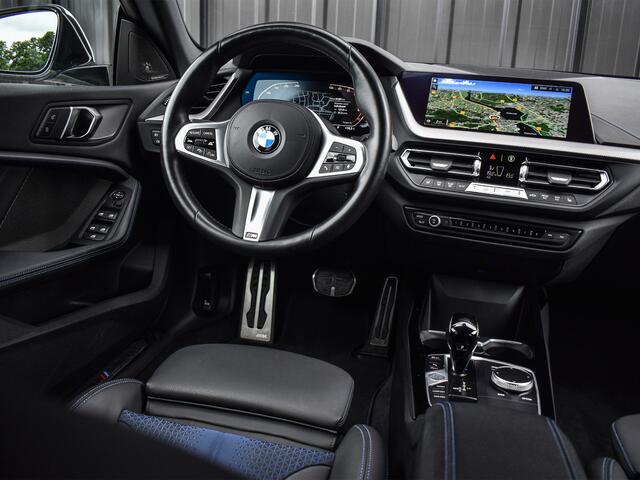 BMW 2-SERIE Gran Coupé 218i M-SPORT | SCHUIF -/- KANTELDAK | ACTIVE CRUISE | AMBIANCE SFEER VERLICHTING | HARMAN KARDON AUDIO