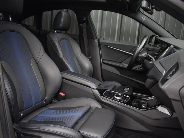 BMW 2-SERIE Gran Coupé 218i M-SPORT | SCHUIF -/- KANTELDAK | ACTIVE CRUISE | AMBIANCE SFEER VERLICHTING | HARMAN KARDON AUDIO