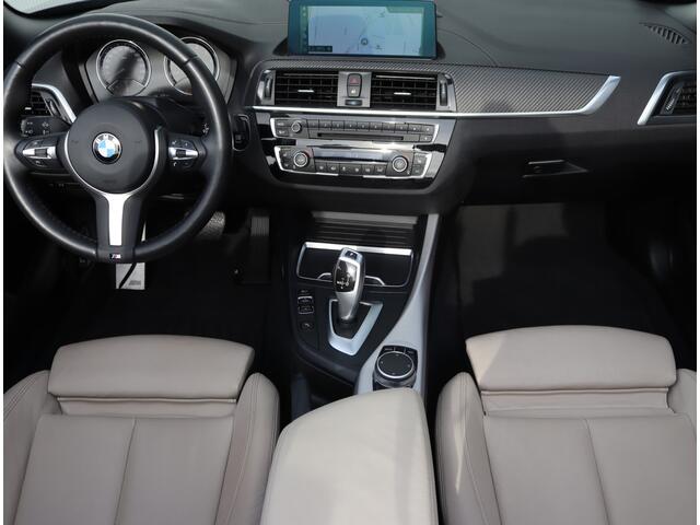 BMW 2-SERIE Cabrio 220i High Executive | Leder | Parkeercamera | Org. NL