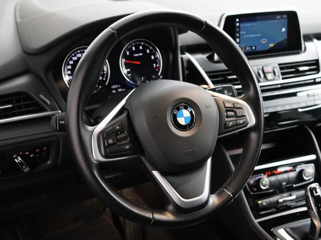 BMW 2-SERIE Active Tourer 218i Executive Launch Edition Shadow line Trekhaak