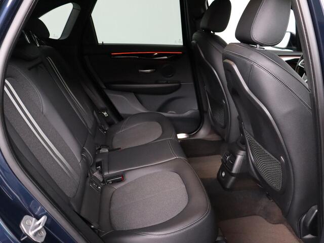 BMW 2-SERIE Active Tourer 218i Executive Launch Edition Shadow line Trekhaak