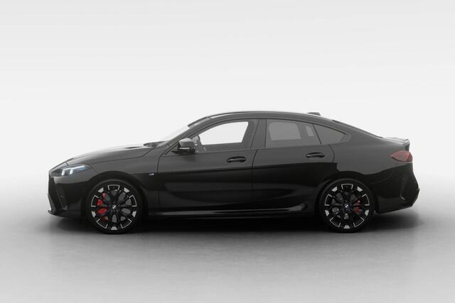 BMW 2-SERIE Gran Coupé M235 xDrive | M Sport Pro | Innovation Pack | Elektrisch verstelbare stoelen | Driving Assistant Professional