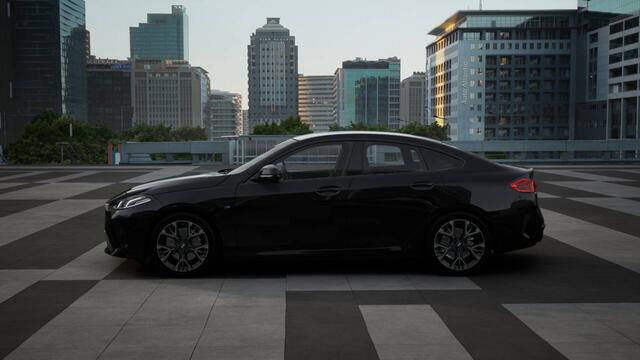 BMW 2-SERIE Gran Coupé 220 M Sport Automaat / Trekhaak / Sportstoelen / Achteruitrijcamera / M Adaptief onderstel / Parking Assistant