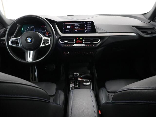 BMW 2-SERIE Gran Coupé 218i High Executive M Sport | Parkeercamera | Virtual Cockpit | Keyless go | Stoelverwarming | Navigatie | Sportstoelen | Apple CarPlay/Android Auto |