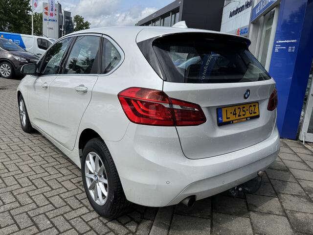 BMW 2-SERIE Active Tourer 218i Corporate Lease Executive Trekhaak info: M.Safari 0492588976