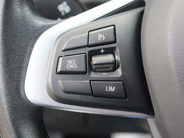 BMW 2-SERIE Active Tourer 220i High Executive Edition AUTOMAAT / Lederen Bekleding / Navigatie / Elektrisch Schuif-/Kanteldak / Elektrisch Bedienbare Achterklep / Head-Up Display /