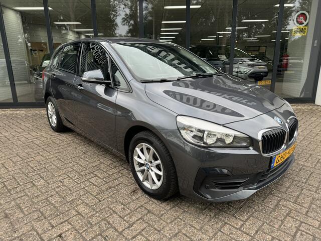 BMW 2-SERIE Active Tourer 218i Executive Automaat *Navigatie*ECC*