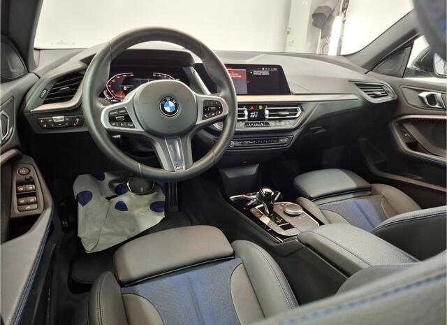 BMW 2-SERIE Gran Coupé M-Sport 218i Apple carplay / Navigatiesysteem / Sportpakket