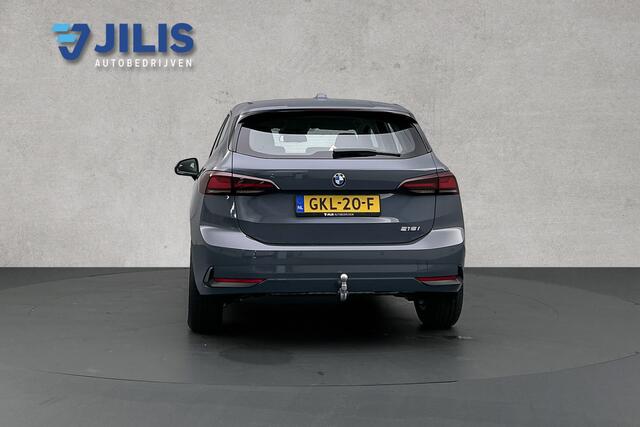 BMW 2-SERIE Active Tourer 218i | Trekhaak | Navigatie | Camera | Apple Carplay | LED koplampen