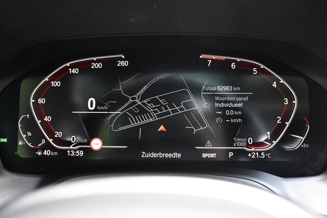 BMW 2-SERIE Coupé 220i High Executive M Sport | Schuif-/Kanteldak | 19'' Velgen | Elektrisch vers. Stoelen + Memory | Camera | CarPlay |