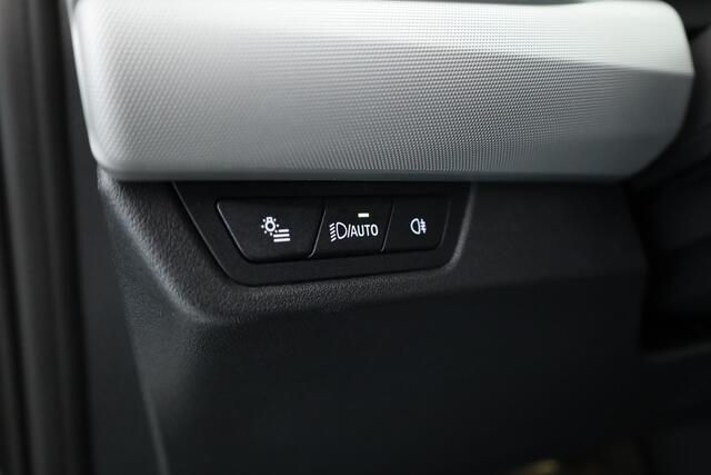 BMW 2-SERIE Active Tourer 218i Active Tourer | Navi | Camera | Stoelverw. | Apple CarPlay | LED | Cruise
