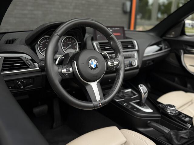 BMW 2-SERIE Cabrio M235i High Exe. Aut-8. l Harman/Kardon l Camera l DAB l Keyless