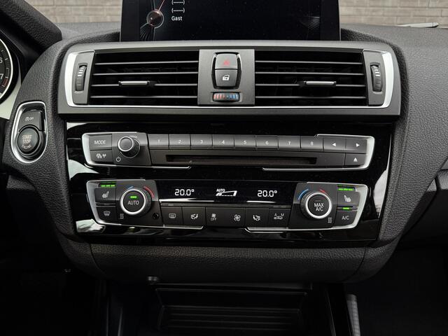BMW 2-SERIE Cabrio M235i High Exe. Aut-8. l Harman/Kardon l Camera l DAB l Keyless