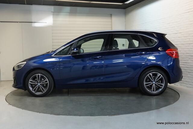 BMW 2-SERIE Active Tourer 218i Automaat | Trekhaak | Sportinterieur | Dealeronderhouden