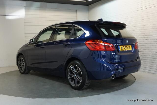 BMW 2-SERIE Active Tourer 218i Automaat | Trekhaak | Sportinterieur | Dealeronderhouden