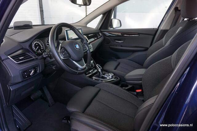 BMW 2-SERIE Active Tourer 218i Automaat | Trekhaak | Sportinterieur | Dealeronderhouden