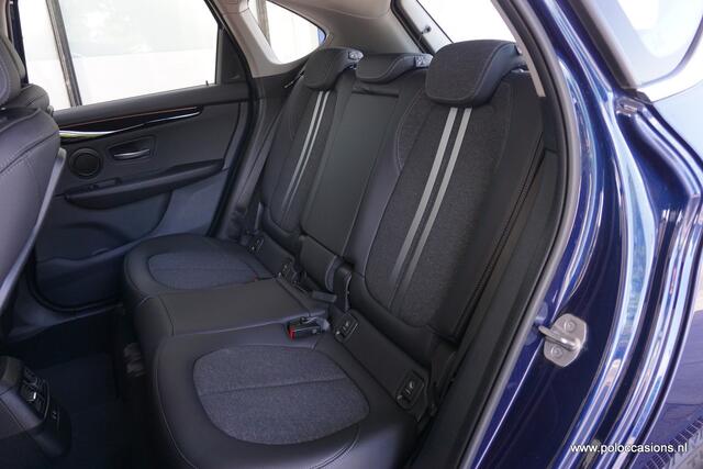 BMW 2-SERIE Active Tourer 218i Automaat | Trekhaak | Sportinterieur | Dealeronderhouden
