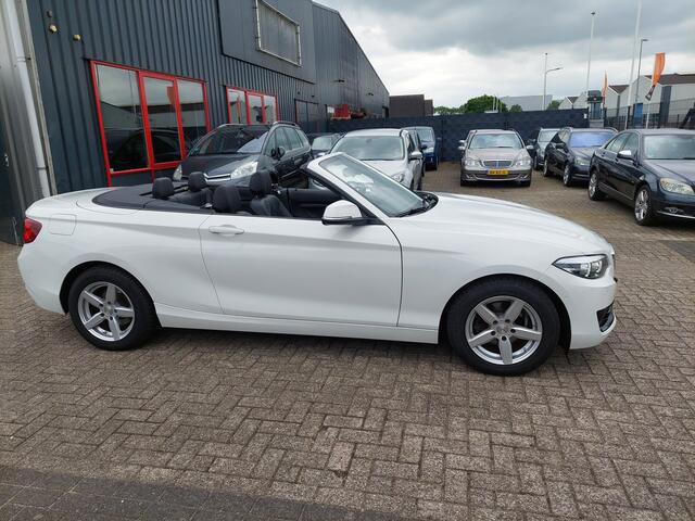 BMW 2-SERIE Cabrio 218i High Executive