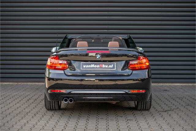 BMW 2-SERIE Cabrio 220i Centennial High Executive -Luxury-