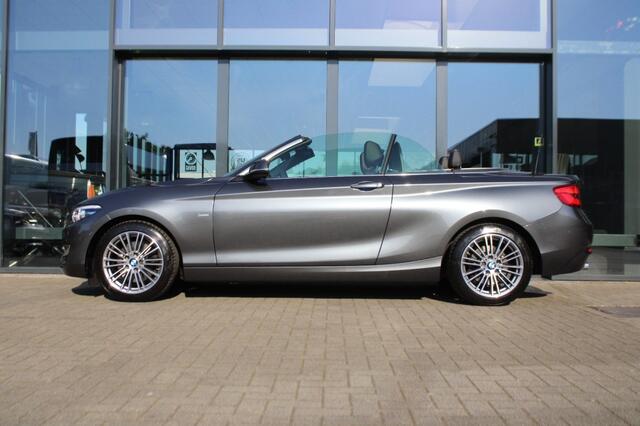 BMW 2-SERIE 220I High Executive Automaat Luxury Line