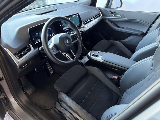 BMW 2-SERIE Active Tourer ? 230E ? XDRIVE 326PK M SPORT LED ELEK.KLEP CAMERA TREKHAAK 04/2024 AWD 4X4 4WD M-Sportpakket PHEV