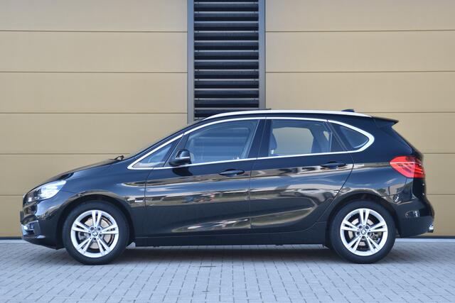 BMW 2-SERIE Active Tourer 220i Centennial High Executive * Luxury line * Panorama dak * LED * Head-up * HIFI *