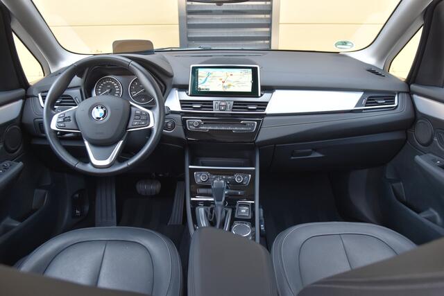 BMW 2-SERIE Active Tourer 220i Centennial High Executive * Luxury line * Panorama dak * LED * Head-up * HIFI *