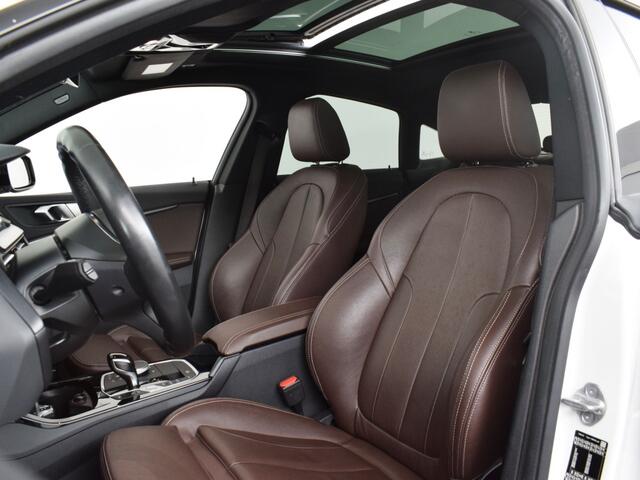 BMW 2-SERIE 218i High Executive | Schuifdak o M-Sport o Leder o HUD o Camera