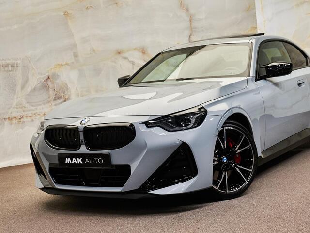 BMW 2-SERIE Coupé M240i xDrive, M Stoelen, 19", tr.haak, schuifdak, H/K, HUD, memory, privacy