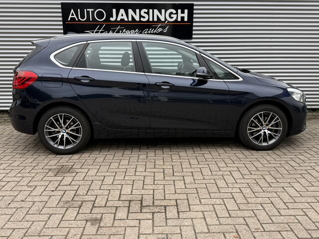 BMW 2-SERIE Active Tourer 218i Essential | Trekhaak | PDC | LM Velgen | Navi | Clima | Cruise RIJKLAARPRIJS INCL 12 MAANDEN GARANTIE EN BEURT