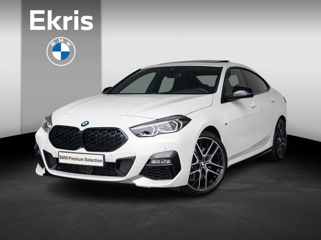 BMW 2-SERIE Gran Coupé 220i | Model M Sport | Achteruitrijcamera | Glazen panoramadak | M sportstoelen voor | Harman Kardon | 19 inch