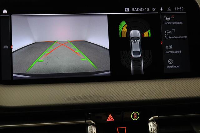 BMW 2-SERIE Gran Coupé 218i M-Sport High Executive | PARKING- PACK | HEAD UP | DRAADLOZE LADER | APPLE | CAMERA
