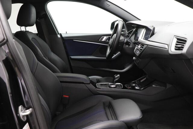 BMW 2-SERIE Gran Coupé 218i M-Sport High Executive | PARKING- PACK | HEAD UP | DRAADLOZE LADER | APPLE | CAMERA