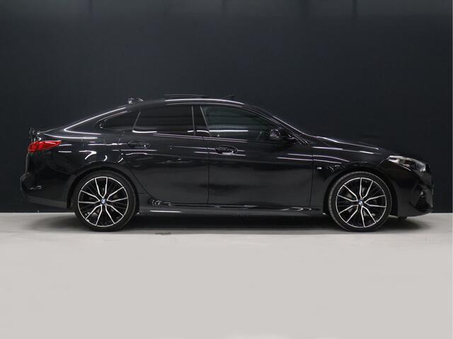 BMW 2-SERIE Gran Coupé 218i M Sport [SCHUIFKANTELDAK, M PAKKET, SFEERVERLICHTING, CAMERA, PDC V+A, APPLE CARPLAY, ANDROID, STUURVERWARMING, CRUISE CONTROL, NIEUWSTAAT]