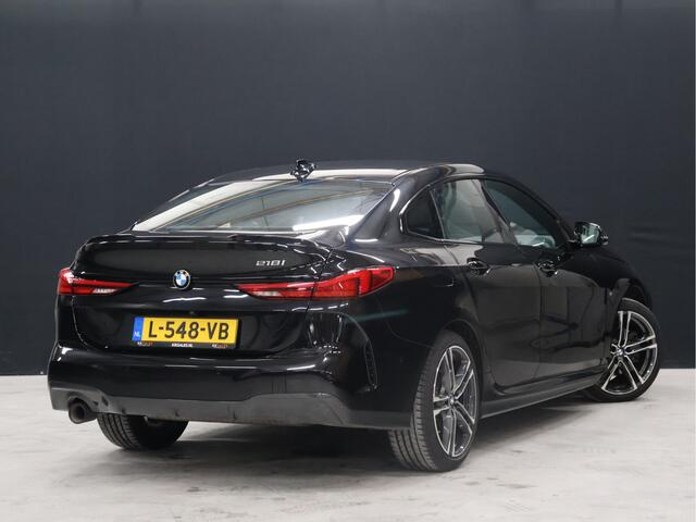BMW 2-SERIE Gran Coupé 218i M Sport [LED, DAB, LIVE COCKPIT, SFEERVERLICHTING, CAMERA, PDC V+A, APPLE CARPLAY, ANDROID, M PAKKET, CRUISE CONTROL, NIEUWSTAAT]