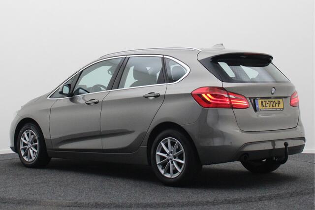 BMW 2-SERIE Active Tourer 218i Centennial High Executive Leer, LED, Head-Up, Navigatie, Stoelverwarming, Afn. Trekhaak