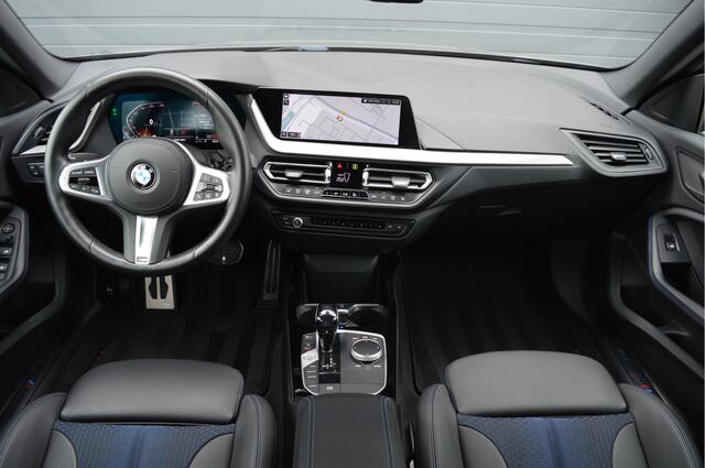 BMW 2-SERIE Gran Coupé 218i High Executive | M-PAKKET | CAMERA | CARPLAY | LED |