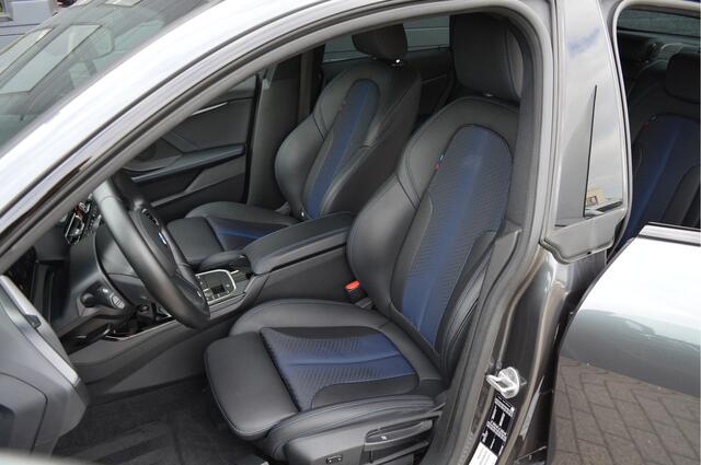 BMW 2-SERIE Gran Coupé 218i High Executive | M-PAKKET | CAMERA | CARPLAY | LED |
