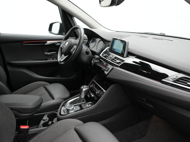 BMW 2-SERIE Active Tourer 225xe Sportline iPerformance Plug In Hybrid 225pk Dealer O.H PHEV | Cruise Control | Navigatie | Keyless | Lederen Sportstoelen Verwarmd |